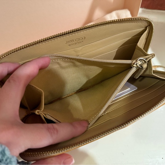 Jimmy Choo Beige Star-Studded Wallet - Picture 10 of 12